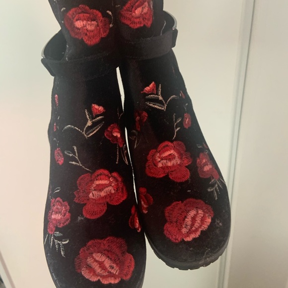 Boots for kids - Picture 3 of 4